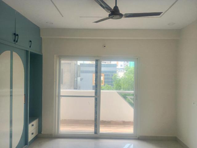 1 BHK Apartment in Kondapur for rent Hyderabad. The reference number is 21033932