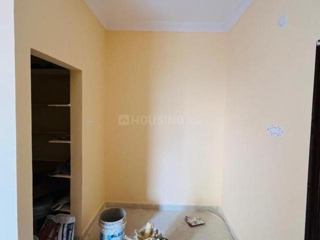 1 BHK Apartment in Kondapur for rent Hyderabad. The reference number is 21047657