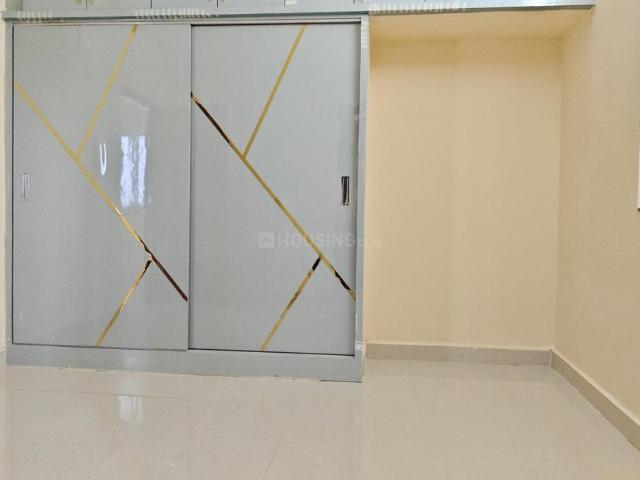 1 BHK Apartment in Kondapur for rent Hyderabad. The reference number is 21055504