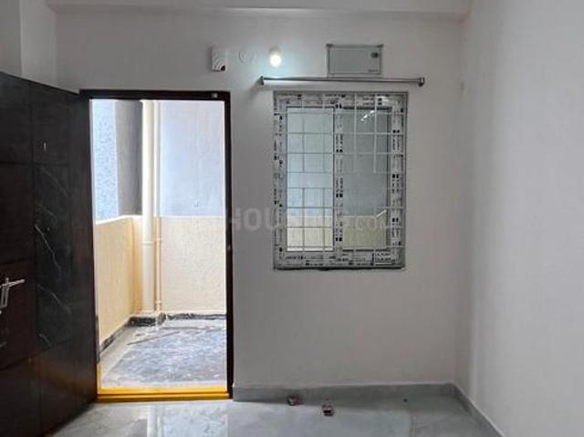 1 BHK Apartment in Kondapur for rent Hyderabad. The reference number is 21162426