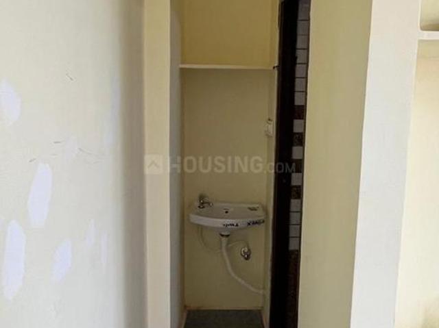 1 BHK Apartment in Kondapur for rent Hyderabad. The reference number is 21282507