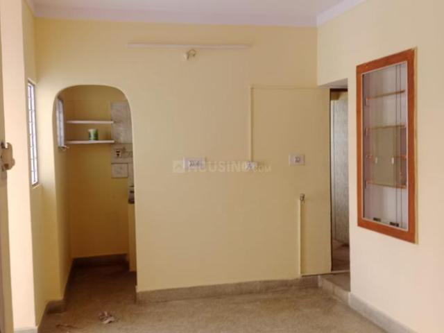 1 BHK Apartment in Koramangala for rent Bengaluru. The reference number is 20880516