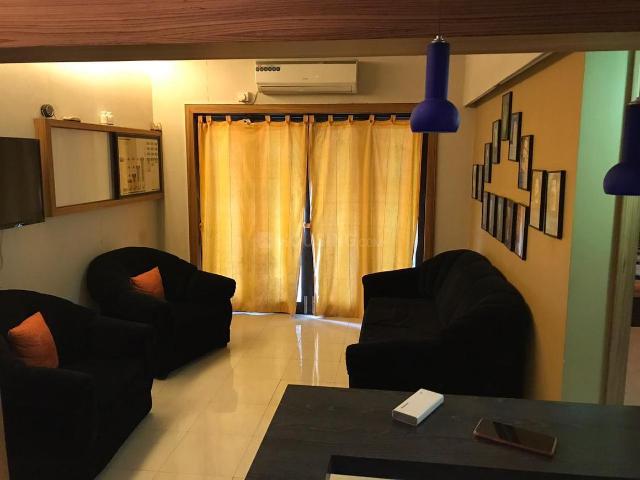 1 BHK Apartment in Koregaon Park for rent Pune. The reference number is 17202650