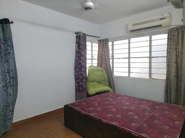 1 BHK Apartment in Koregaon Park for rent Pune. The reference number is 20273313