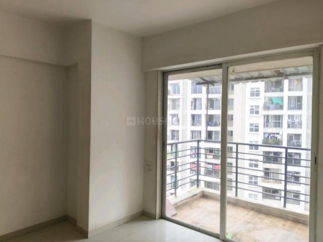 1 BHK Apartment in Kalyan West for rent Kalyan. The reference number is 20395075