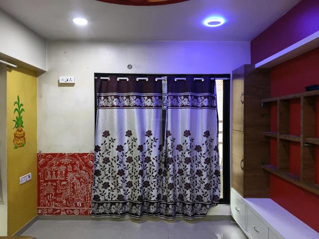 1 BHK Apartment in Kalyan West for resale Kalyan. The reference number is 18912560