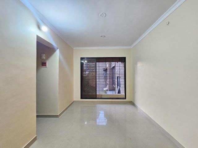 1 BHK Apartment in Kalyan West for resale Kalyan. The reference number is 19102643