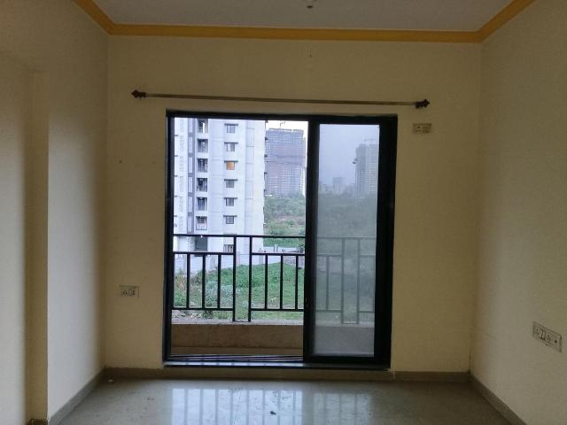 1 BHK Apartment in Kalyan West for resale Kalyan. The reference number is 20170600