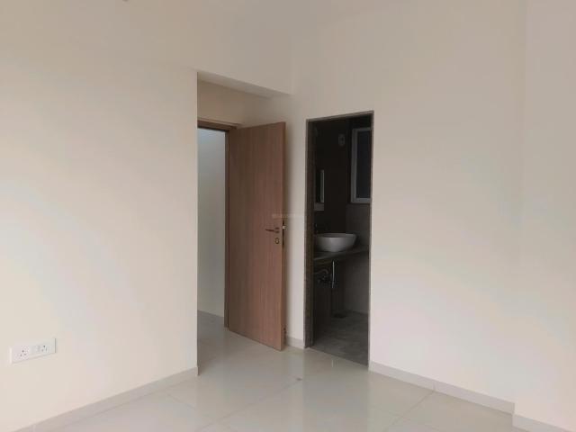 1 BHK Apartment in Kandivali East for rent Mumbai. The reference number is 17203182