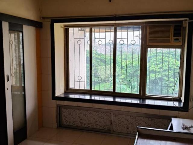 1 BHK Apartment in Kandivali East for rent Mumbai. The reference number is 17801412