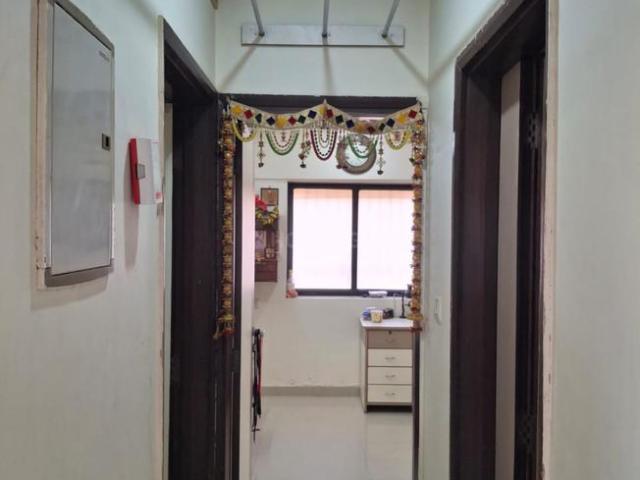1 BHK Apartment in Kandivali East for rent Mumbai. The reference number is 20355476