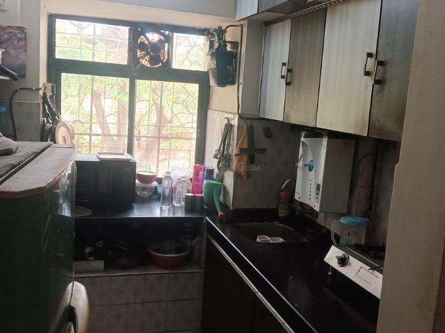 1 BHK Apartment in Kandivali East for rent Mumbai. The reference number is 20457703
