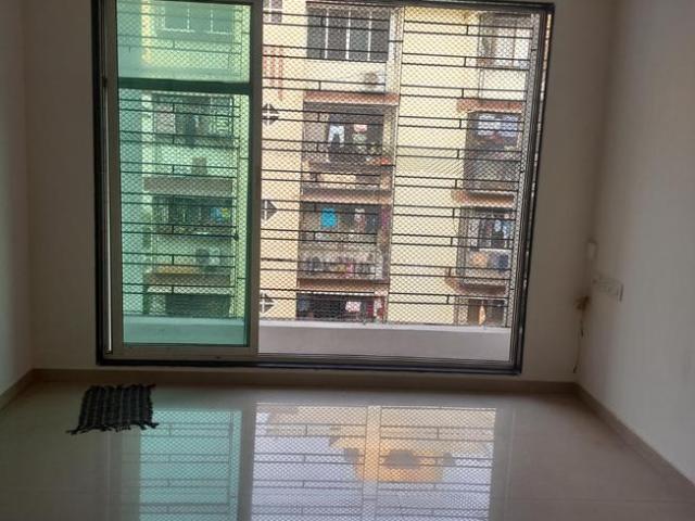 1 BHK Apartment in Kandivali East for rent Mumbai. The reference number is 20834898