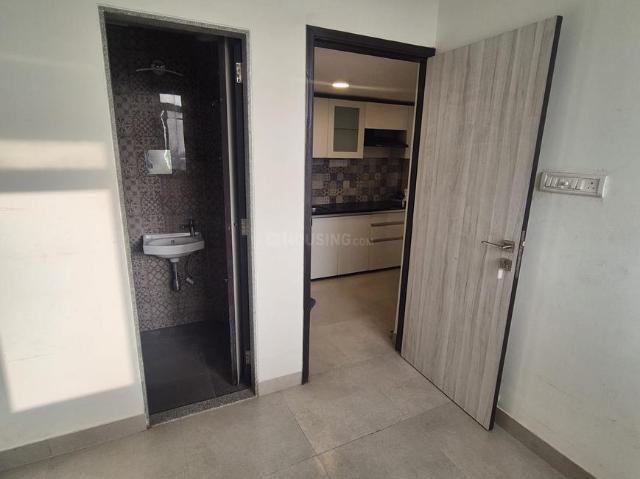 1 BHK Apartment in Kandivali East for rent Mumbai. The reference number is 20955959