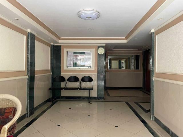 1 BHK Apartment in Kandivali East for rent Mumbai. The reference number is 21063771
