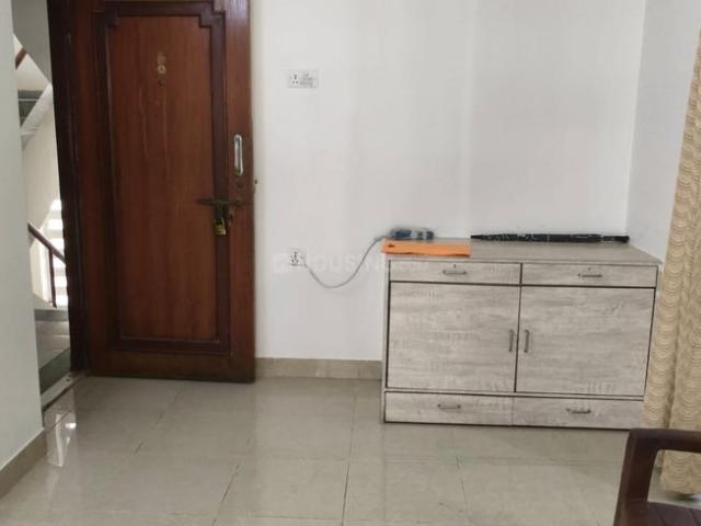1 BHK Apartment in Kandivali East for rent Mumbai. The reference number is 21122436