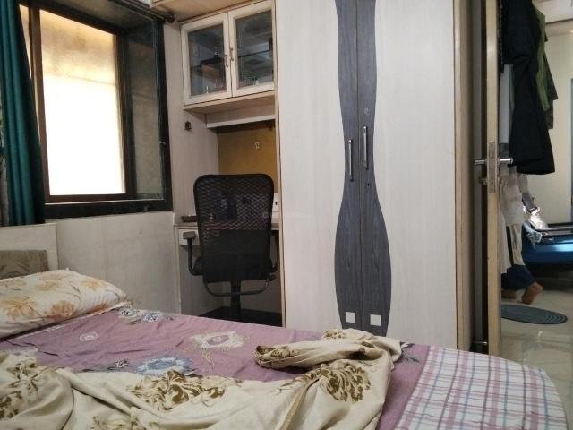 1 BHK Apartment in Kandivali East for rent Mumbai. The reference number is 21331785