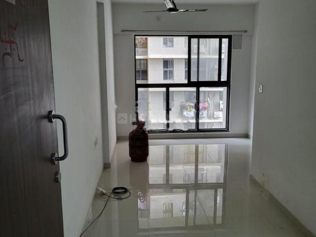 1 BHK Apartment in Kandivali East for rent Mumbai. The reference number is 21361886