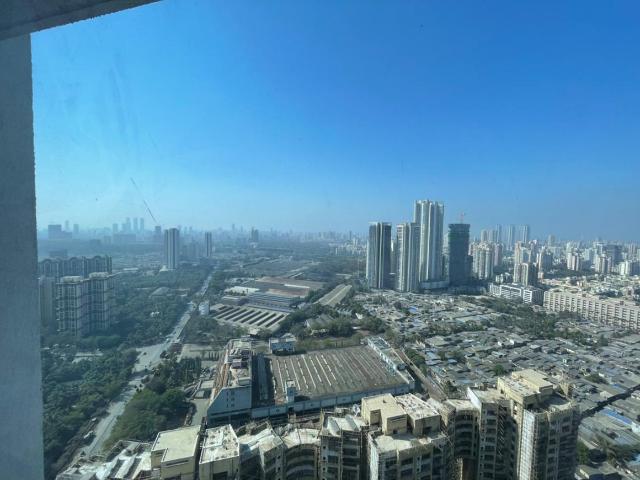 1 BHK Apartment in Kandivali East for resale Mumbai. The reference number is 11069842
