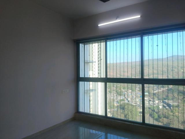 1 BHK Apartment in Kandivali East for resale Mumbai. The reference number is 17346514