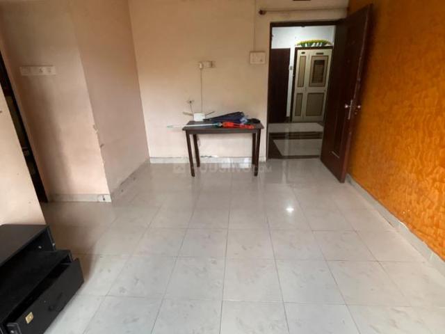 1 BHK Apartment in Kandivali East for resale Mumbai. The reference number is 18734861