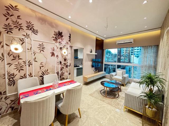 1 BHK Apartment in Kandivali East for resale Mumbai. The reference number is 18994078