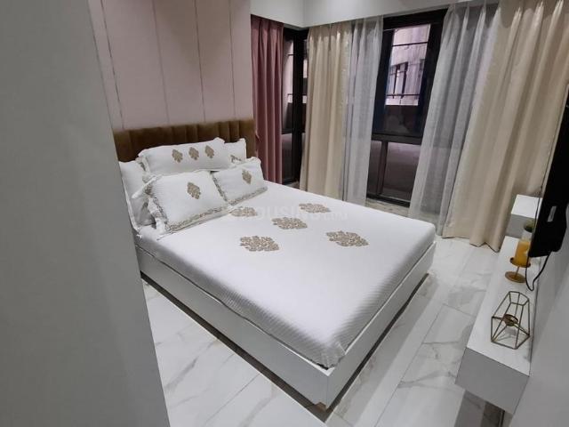 1 BHK Apartment in Kandivali East for resale Mumbai. The reference number is 20450177