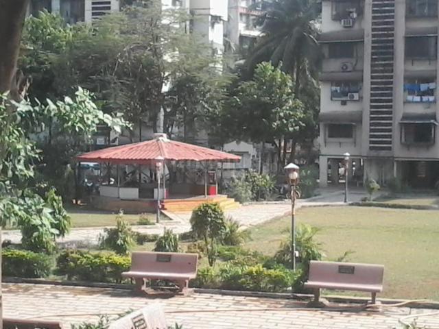 1 BHK Apartment in Kandivali East for resale Mumbai. The reference number is 20556186