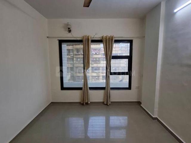 1 BHK Apartment in Kandivali East for resale Mumbai. The reference number is 20648890
