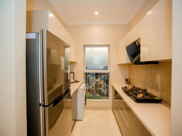 1 BHK Apartment in Kandivali East for resale Mumbai. The reference number is 20999966