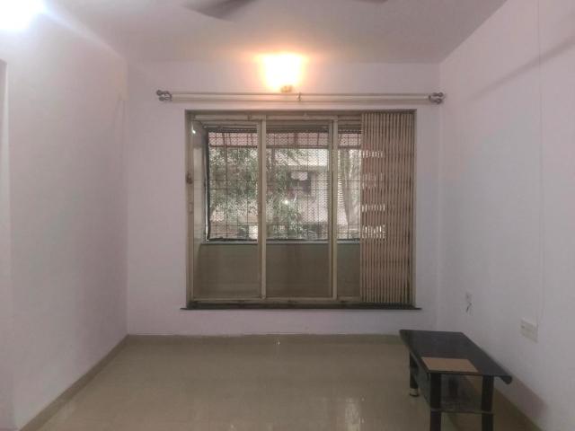 1 BHK Apartment in Kandivali East for resale Mumbai. The reference number is 21014556