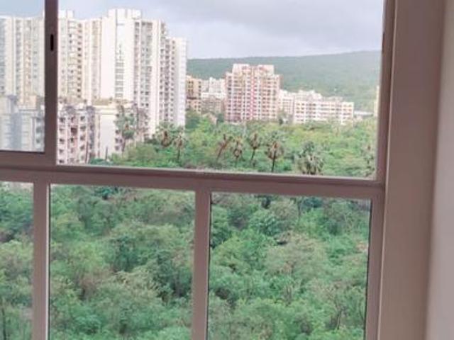 1 BHK Apartment in Kandivali East for resale Mumbai. The reference number is 9699675