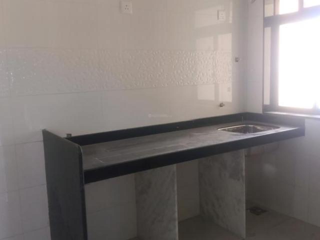 1 BHK Apartment in Kandivali West for rent Mumbai. The reference number is 20424767