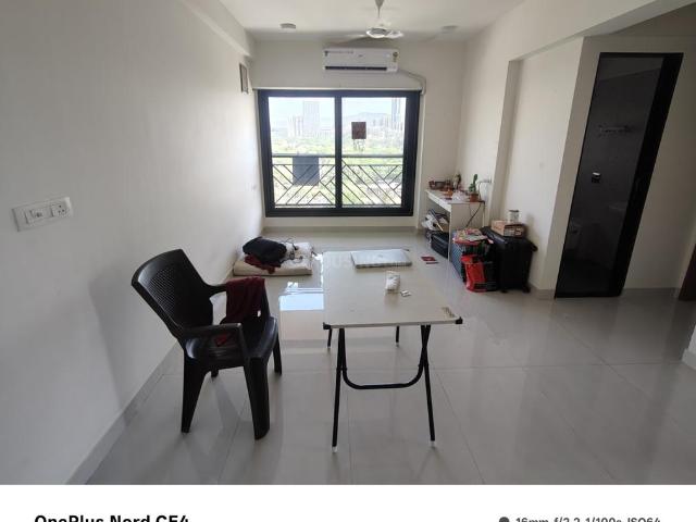 1 BHK Apartment in Kandivali West for rent Mumbai. The reference number is 20973853