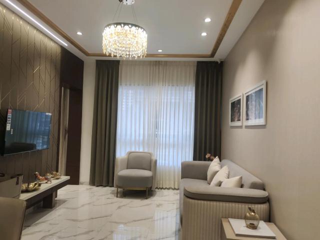 1 BHK Apartment in Kandivali West for resale Mumbai. The reference number is 19656296