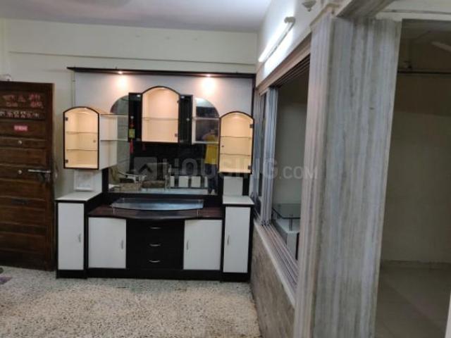 1 BHK Apartment in Kandivali West for resale Mumbai. The reference number is 19753083