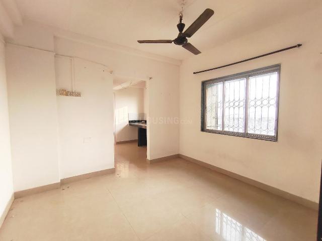 1 BHK Apartment in Kandivali West for resale Mumbai. The reference number is 19274228