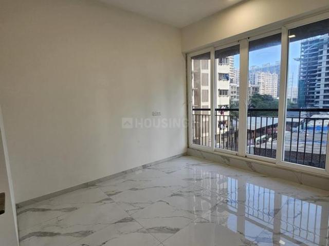 1 BHK Apartment in Kandivali West for resale Mumbai. The reference number is 20441217