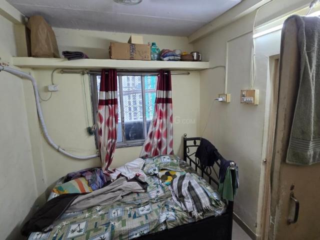 1 BHK Apartment in Kandivali West for resale Mumbai. The reference number is 20962684