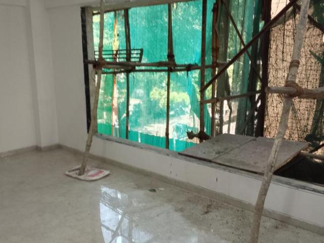 1 BHK Apartment in Kandivali West for resale Mumbai. The reference number is 20170271
