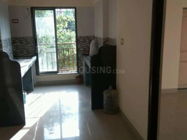 1 BHK Apartment in Kandivali West for resale Mumbai. The reference number is 21003342