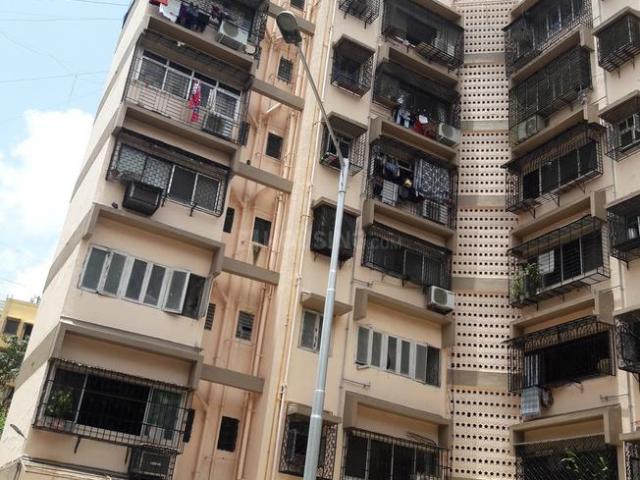 1 BHK Apartment in Kandivali West for resale Mumbai. The reference number is 21323725