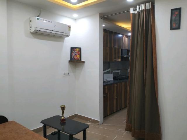 1 BHK Apartment in Karampura for rent New Delhi. The reference number is 20139309