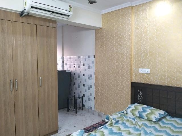 1 BHK Apartment in Karampura for rent New Delhi. The reference number is 20493692