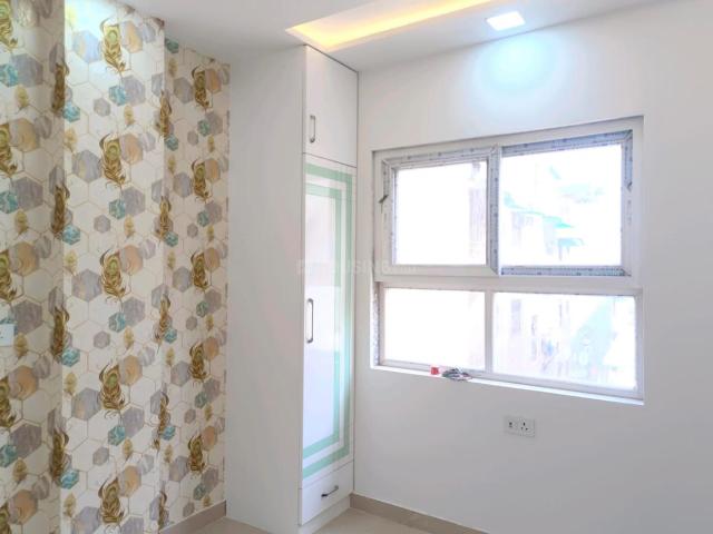 1 BHK Apartment in Karampura for rent New Delhi. The reference number is 20647160