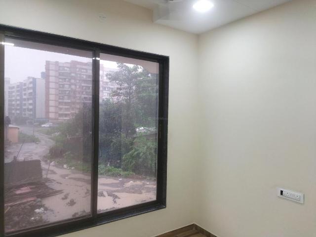1 BHK Apartment in Kasarvadavali for rent Thane. The reference number is 18232390