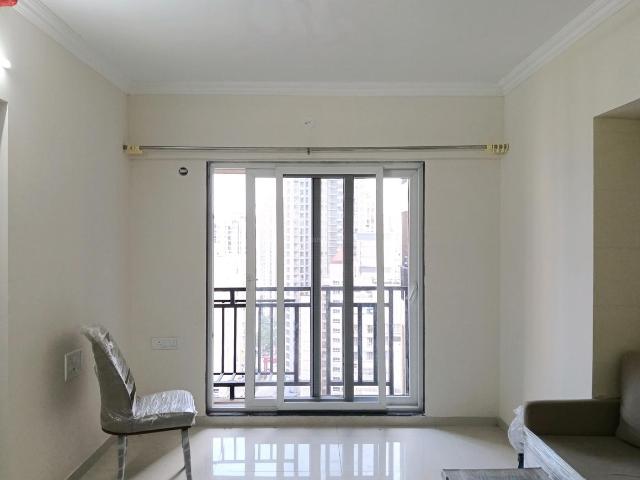 1 BHK Apartment in Kasarvadavali for rent Thane. The reference number is 19365525