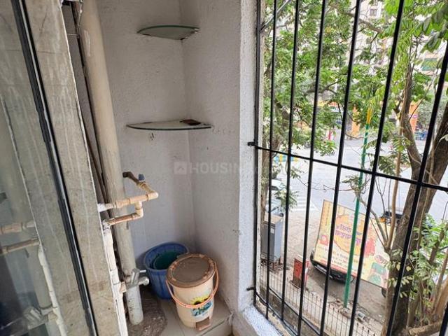 1 BHK Apartment in Kasarvadavali for rent Thane. The reference number is 19901021