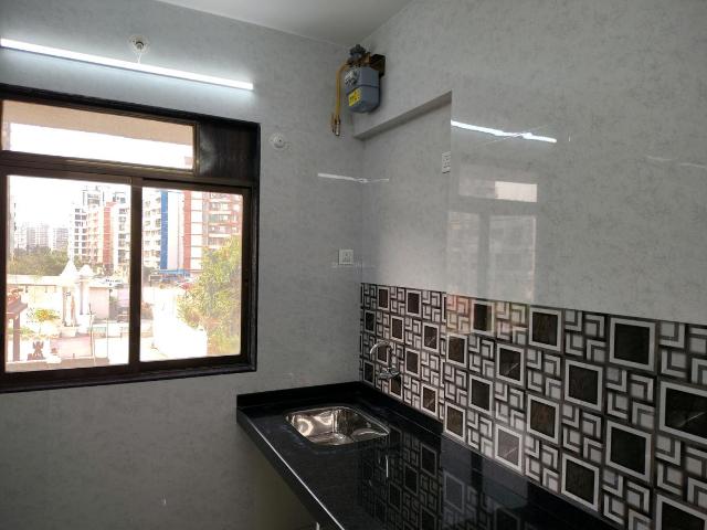 1 BHK Apartment in Kasarvadavali for rent Thane. The reference number is 20005048