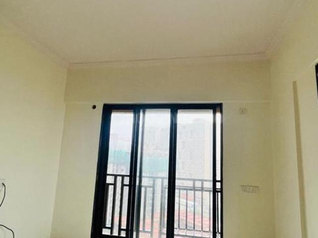 1 BHK Apartment in Kasarvadavali for rent Thane. The reference number is 20582207